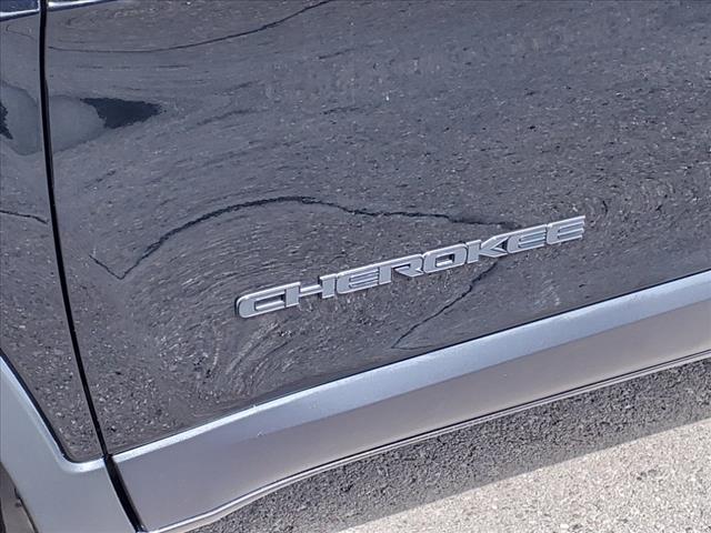 2023 Jeep Cherokee Altitude Lux