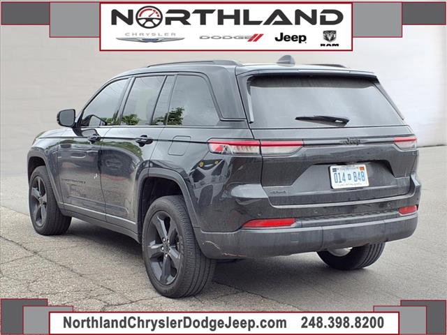 2023 Jeep Grand Cherokee Laredo