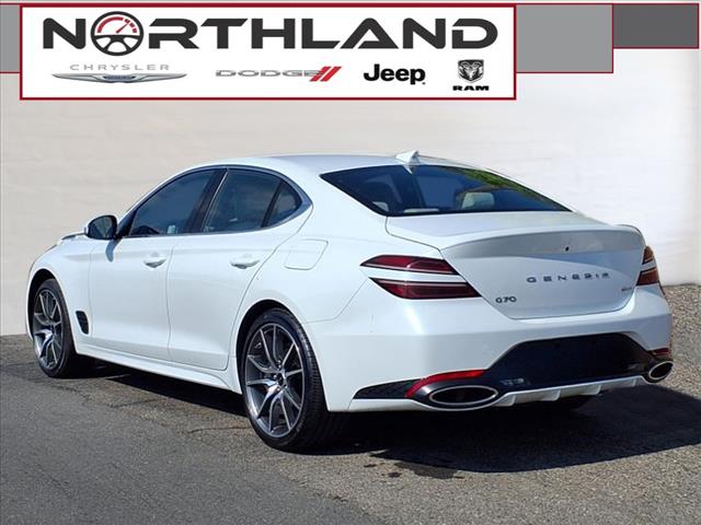 2024 Genesis G70 2.5T Standard