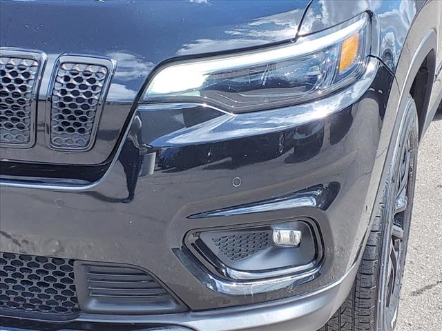 2023 Jeep Cherokee Altitude Lux