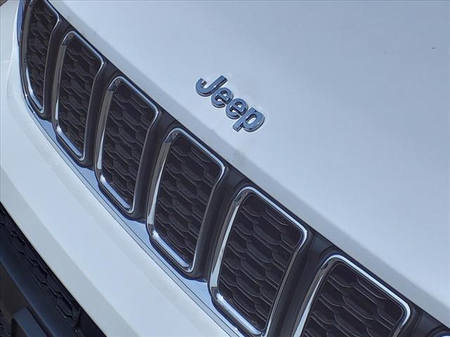 2021 Jeep Grand Cherokee L Laredo