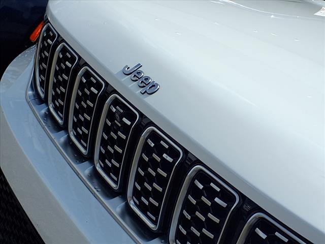 2022 Jeep Grand Cherokee Summit Reserve