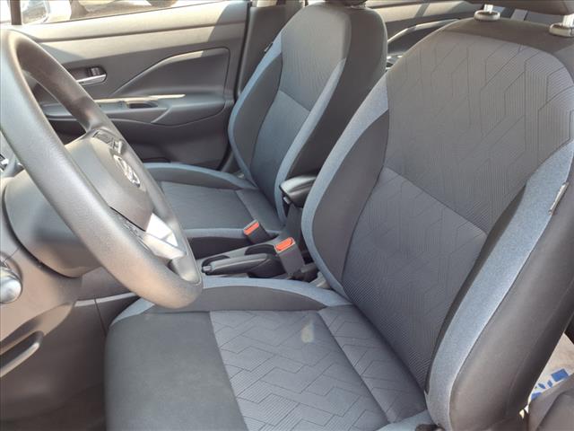 2023 Nissan Versa SV