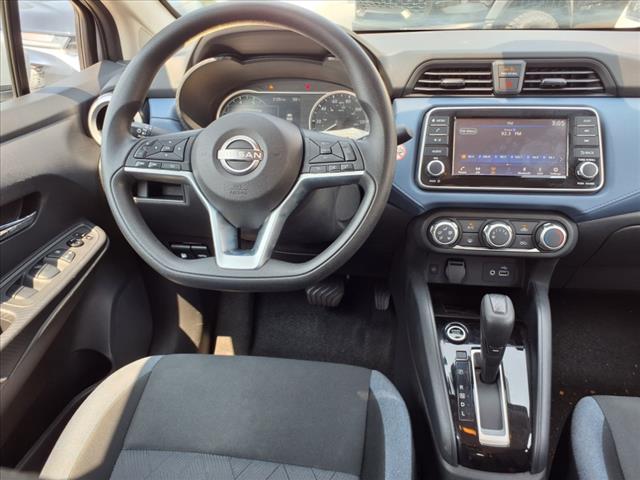 2023 Nissan Versa SV