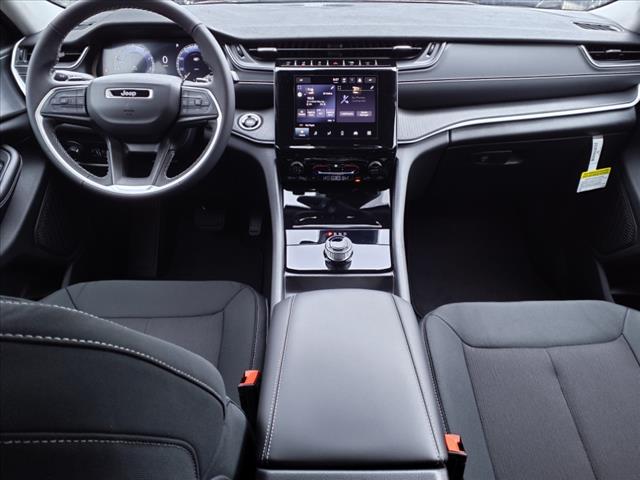 2024 Jeep Grand Cherokee Laredo