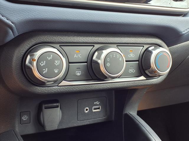 2023 Nissan Versa SV