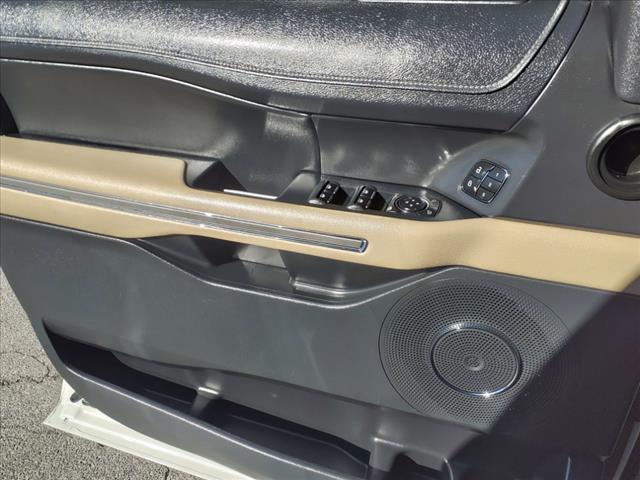 2022 Ford Expedition MAX XLT 4X4