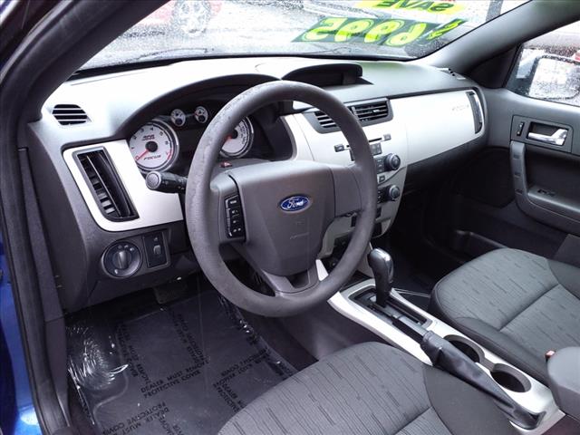 2008 Ford Focus SE - Photo 10