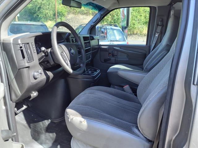 2008 Chevrolet Express 2500 - Photo 10