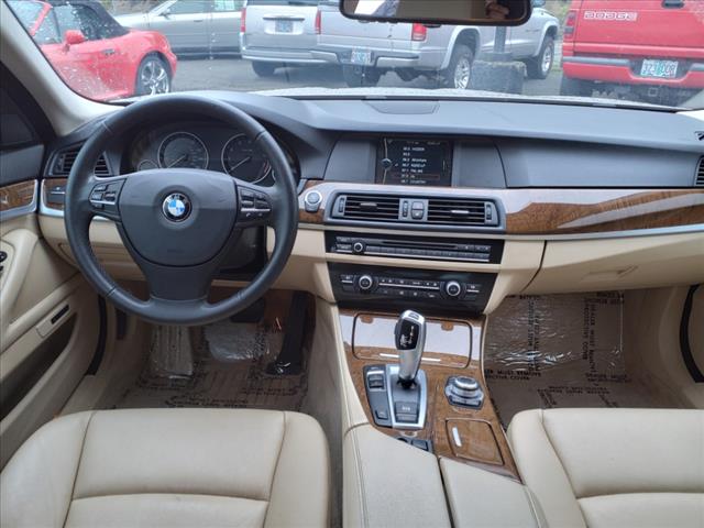 2012 BMW 5 Series 528i - Photo 10