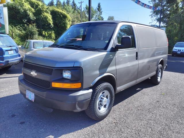 2008 Chevrolet Express 2500 - Photo 2