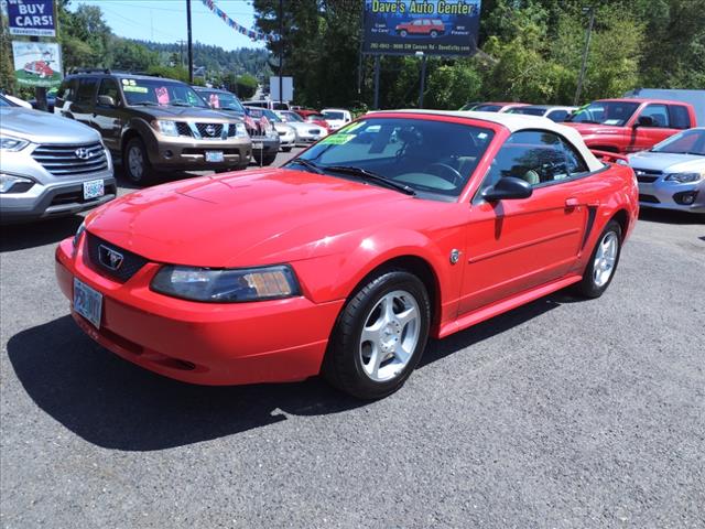 2004 Ford Mustang Deluxe - Photo 3