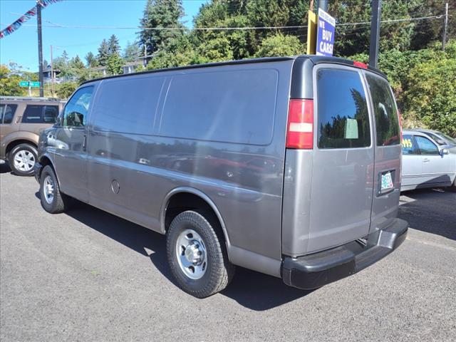 2008 Chevrolet Express 2500 - Photo 4