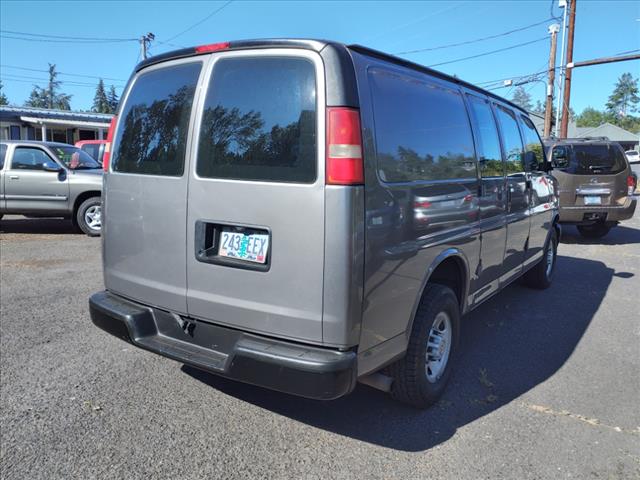 2008 Chevrolet Express 2500 - Photo 6