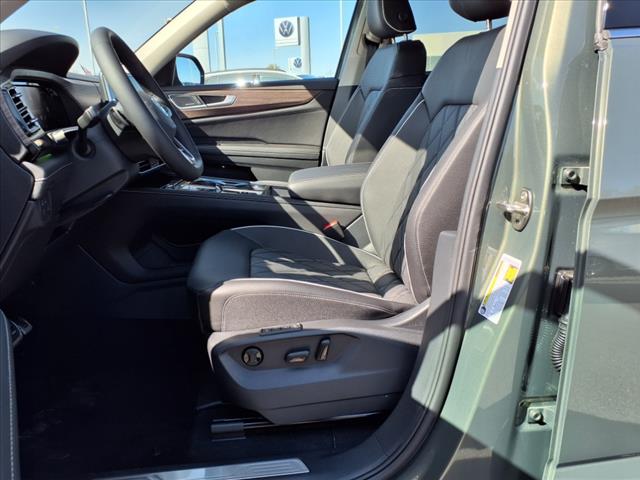 2025 Volkswagen Atlas SEL Premium R-Line 4Motion