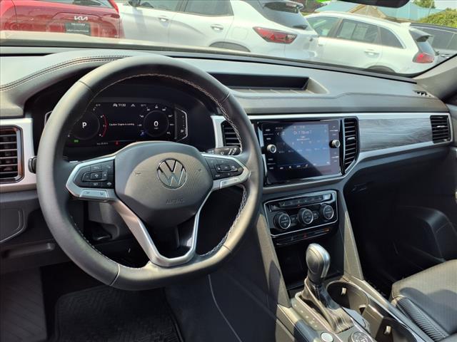 2022 Volkswagen Atlas Cross Sport 2.0T SE w/Technology