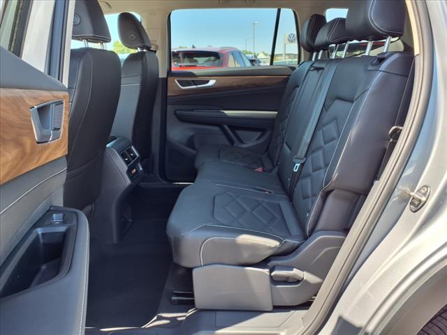 2025 Volkswagen Atlas 2.0T SE