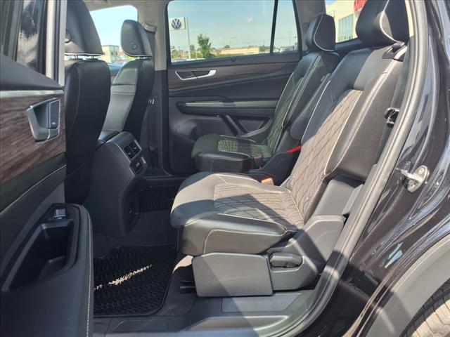 2024 Volkswagen Atlas 2.0T SEL Premium R-Line