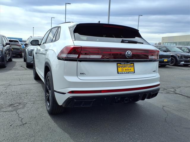 2025 Volkswagen Atlas Cross Sport SEL R-Line Black 4Motion