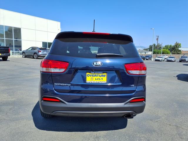 2016 Kia Sorento LX