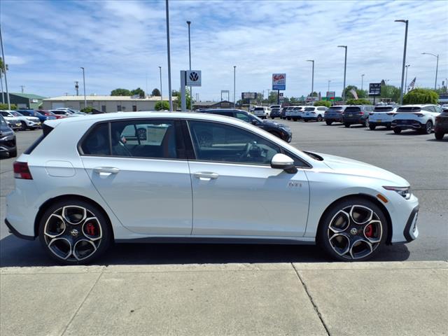 2025 Volkswagen Golf GTI Autobahn