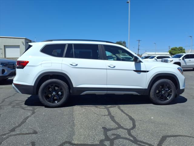 2025 Volkswagen Atlas 2.0T Peak Edition
