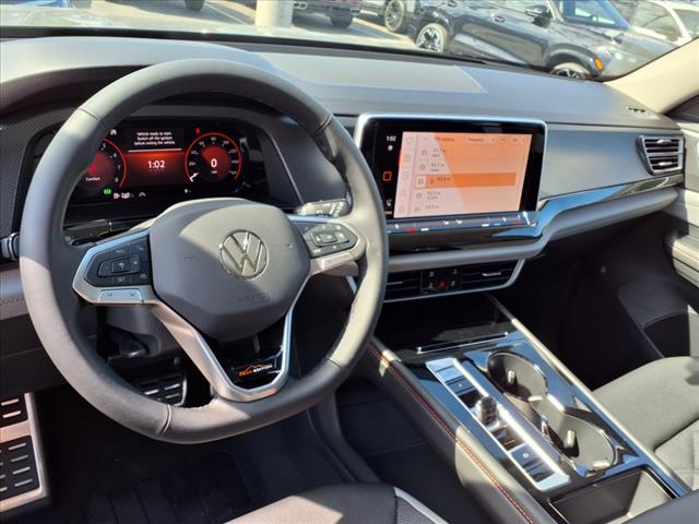 2025 Volkswagen Atlas 2.0T Peak Edition