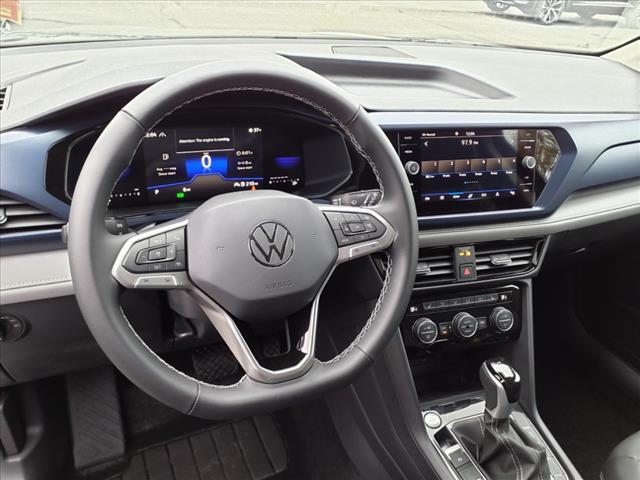 2024 Volkswagen Taos SE 4Motion