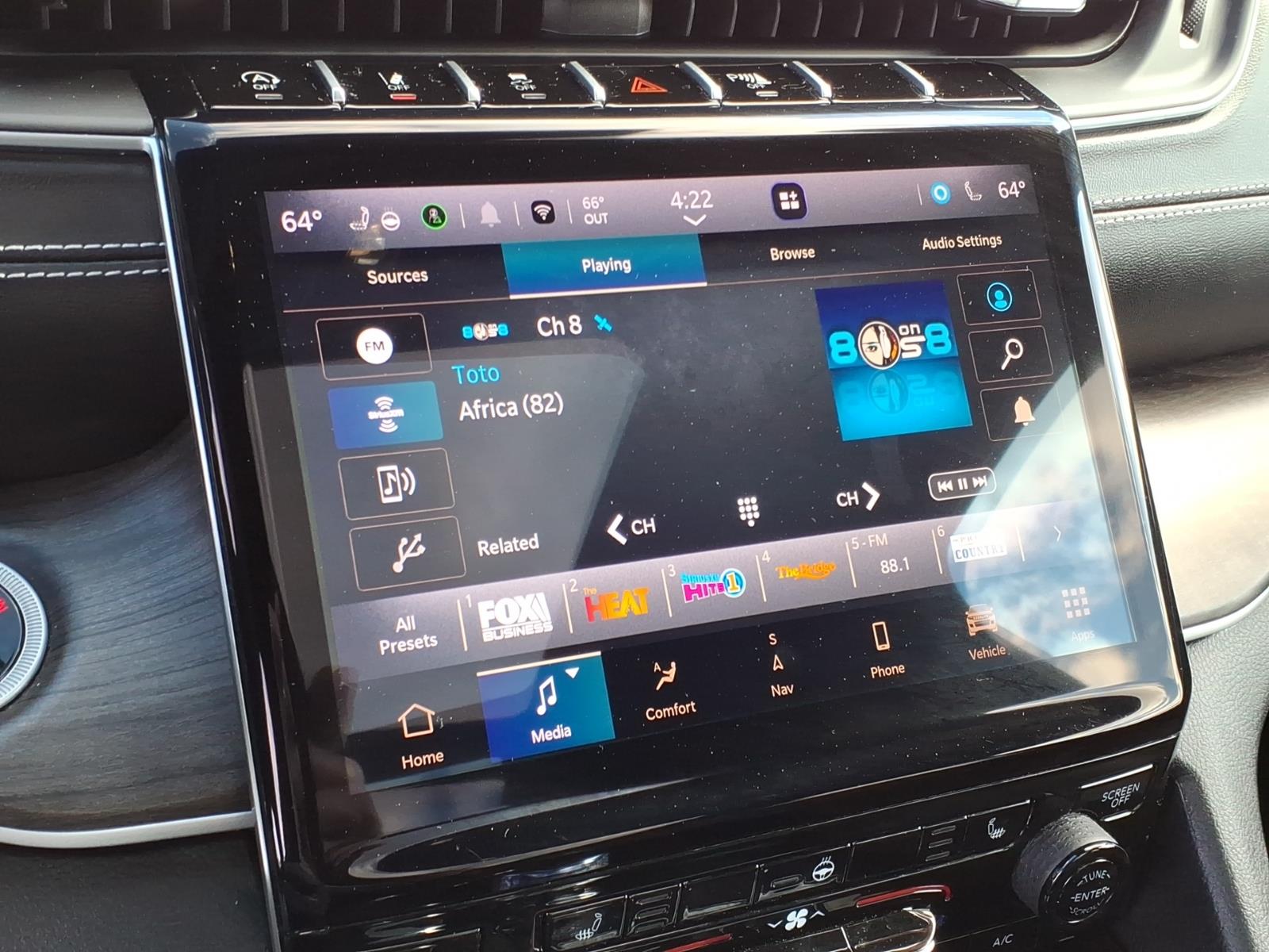 JeepGrand Cherokee11