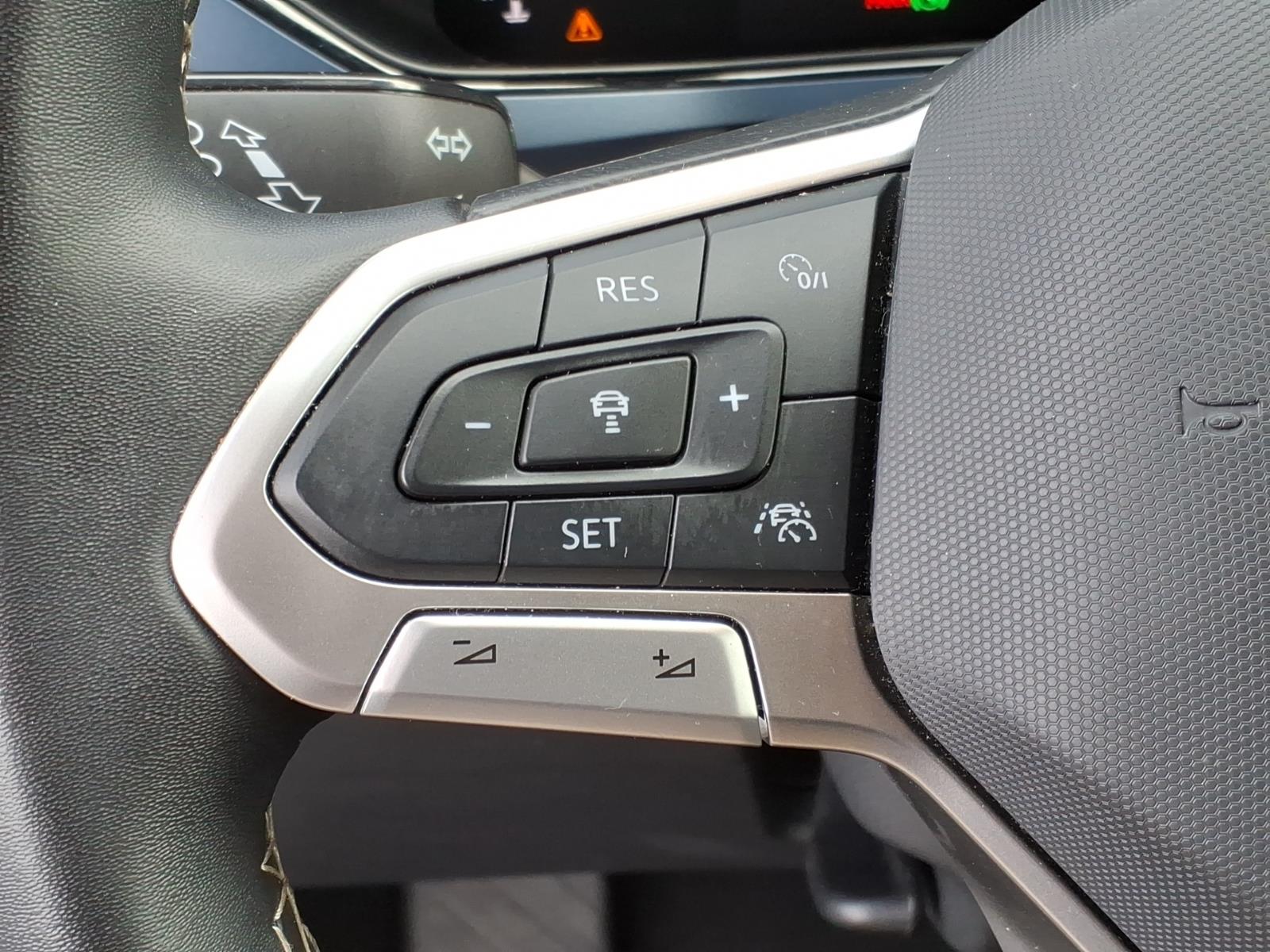 VolkswagenTaos11
