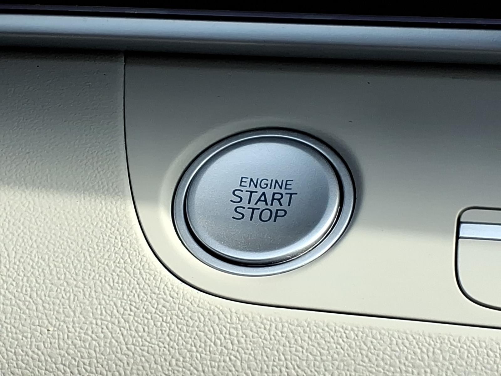 HyundaiELANTRA Hybrid11
