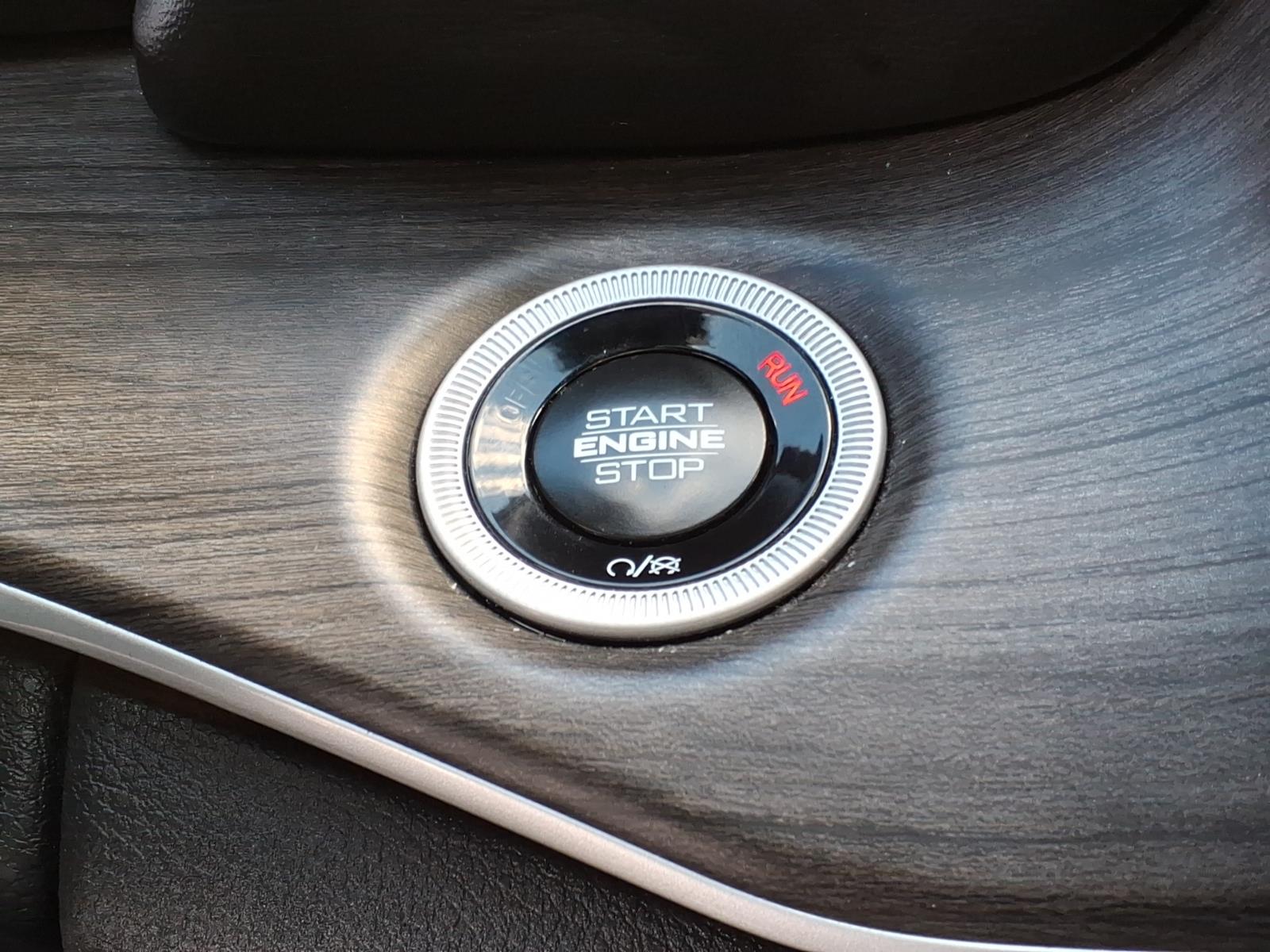 JeepGrand Cherokee12