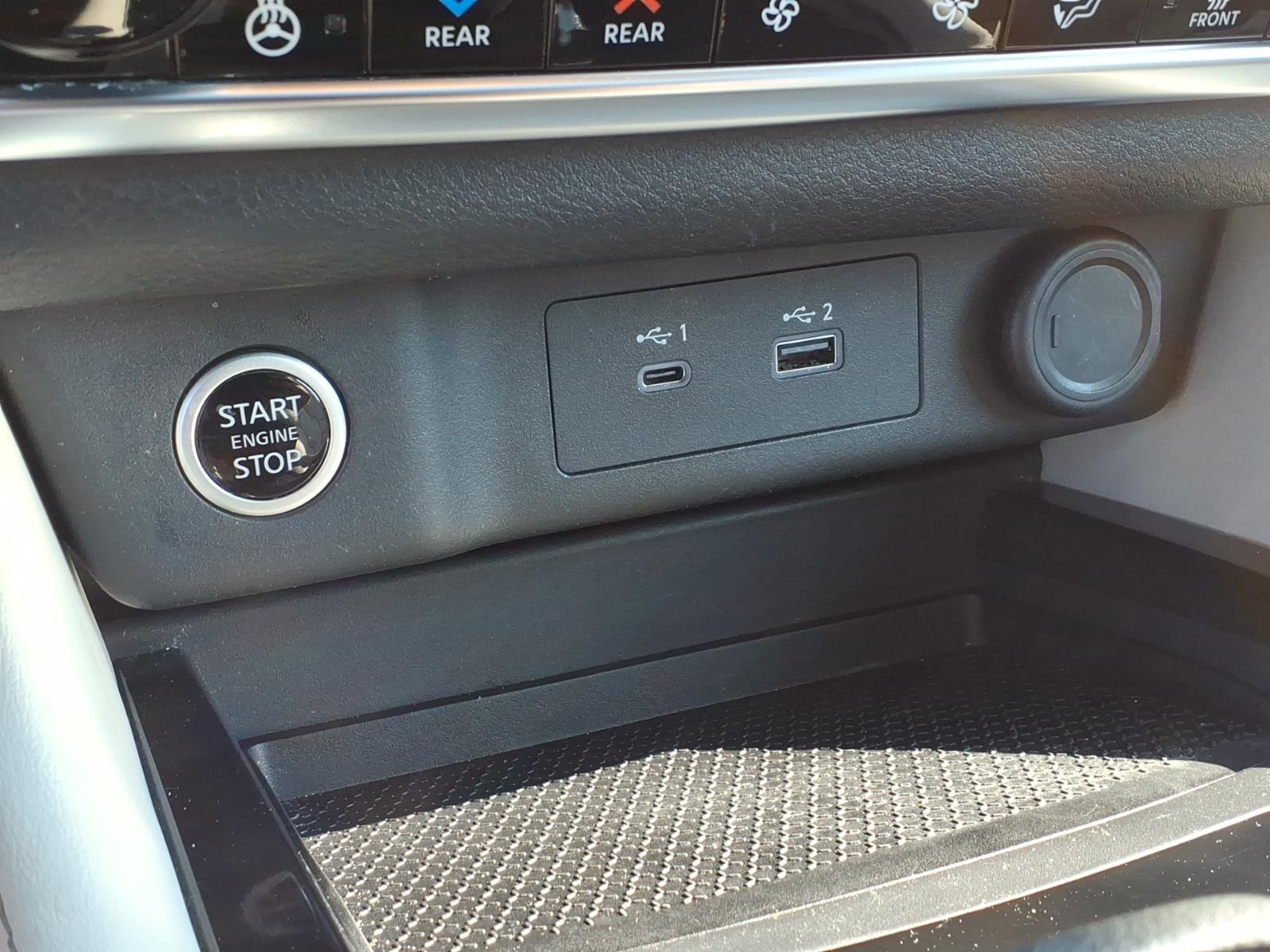 NissanRogue12