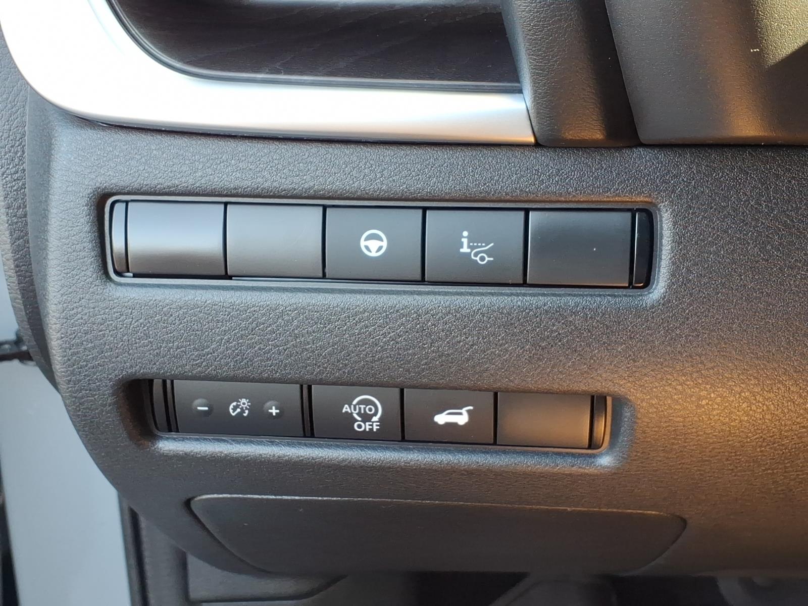 NissanRogue12