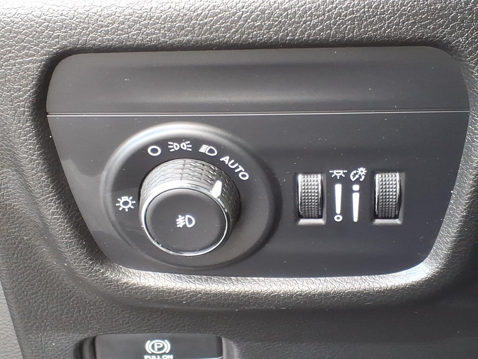JeepGrand Cherokee13