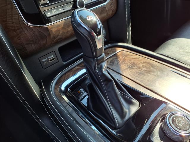 2021 INFINITI QX80 Premium Select