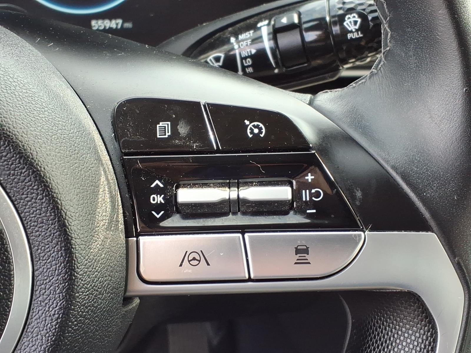 HyundaiELANTRA Hybrid15