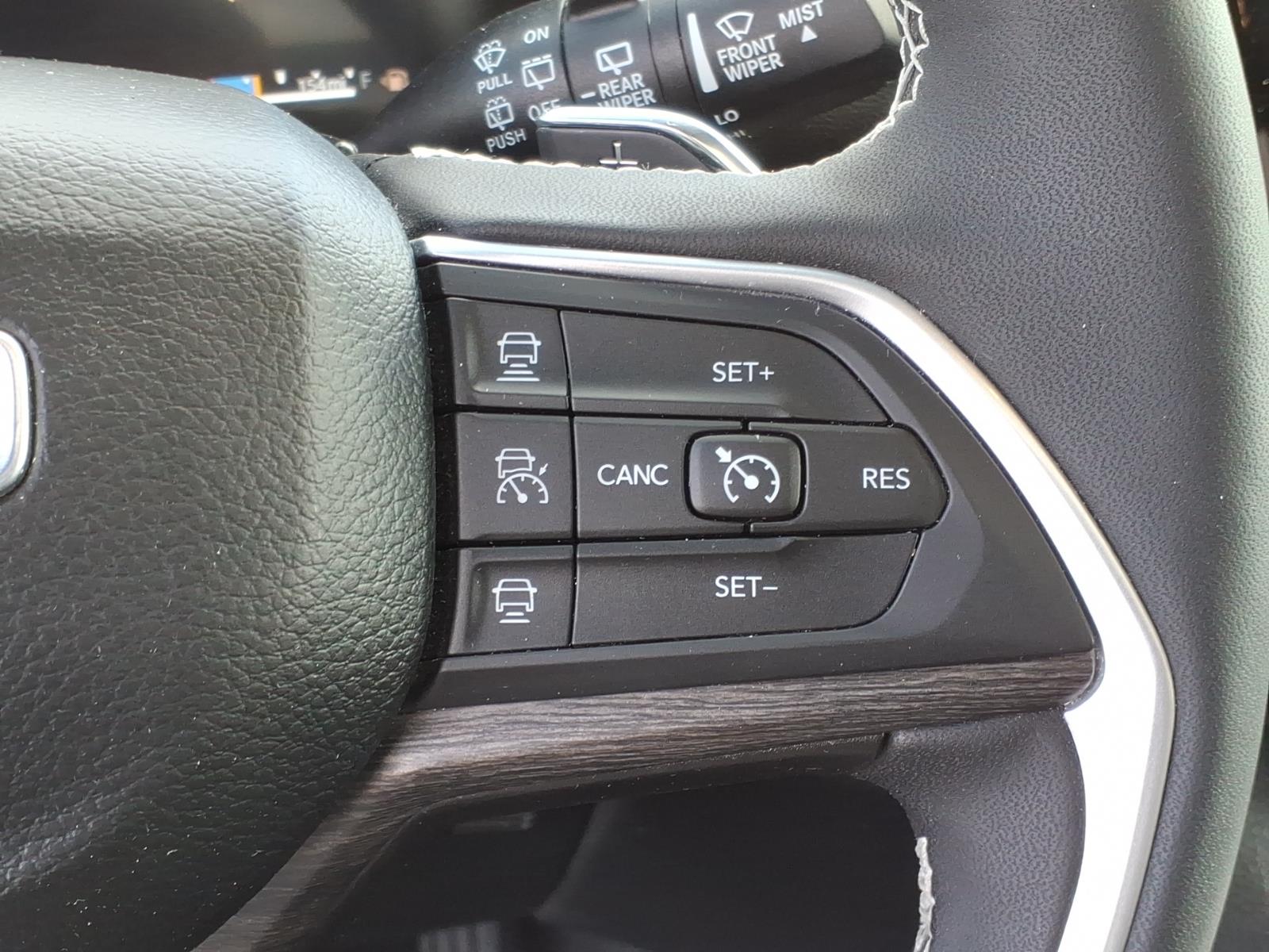 JeepGrand Cherokee16