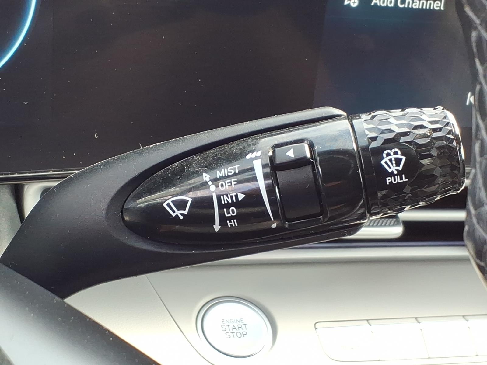 HyundaiELANTRA Hybrid17