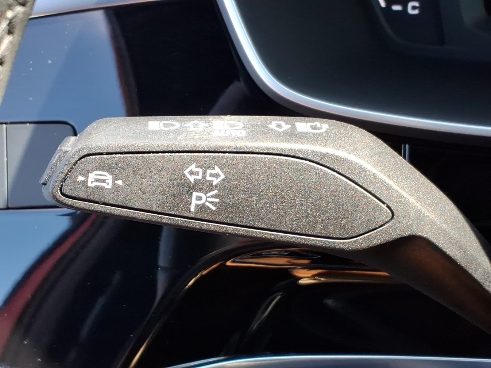 AudiQ317