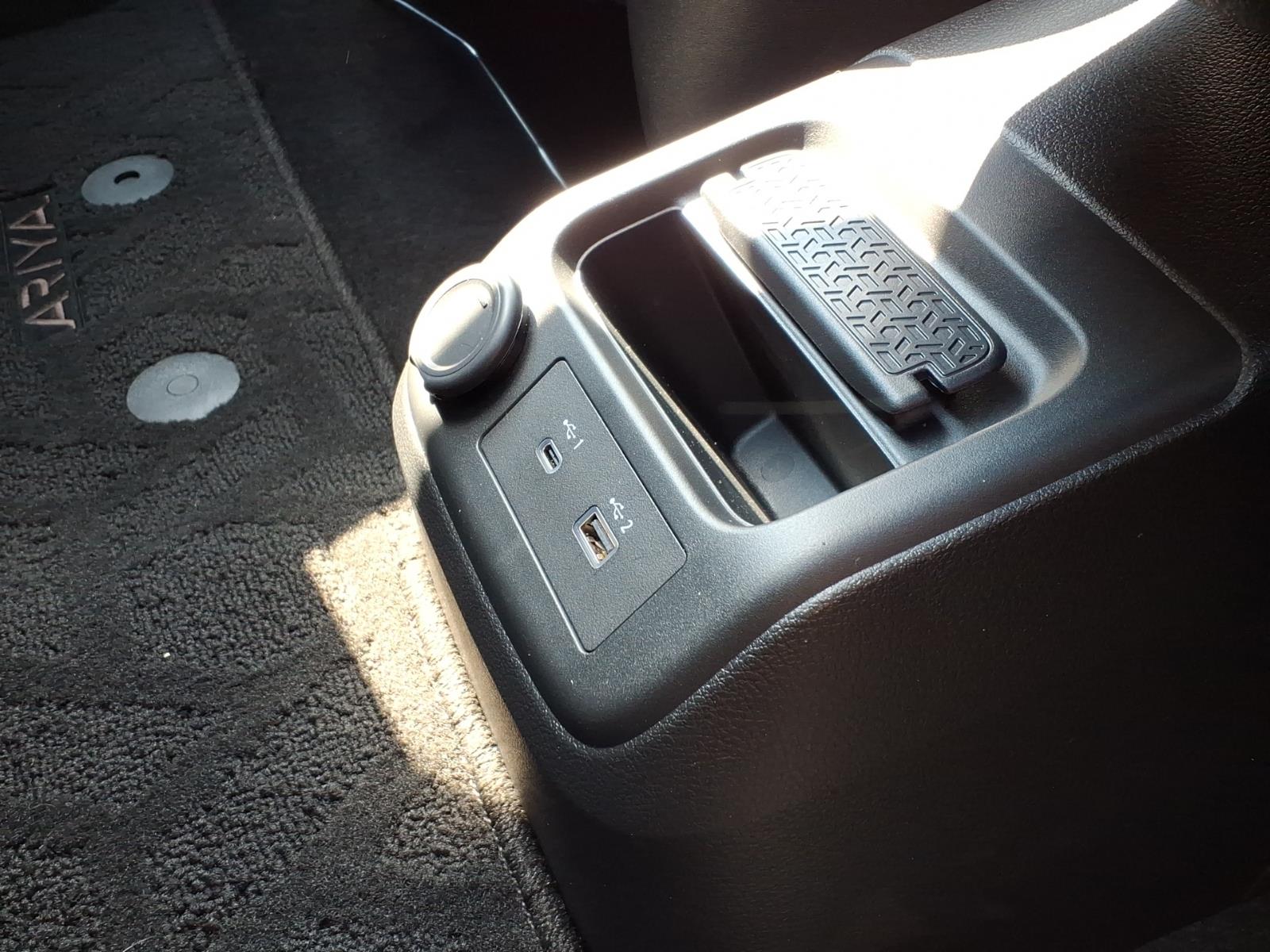 NissanAriya18