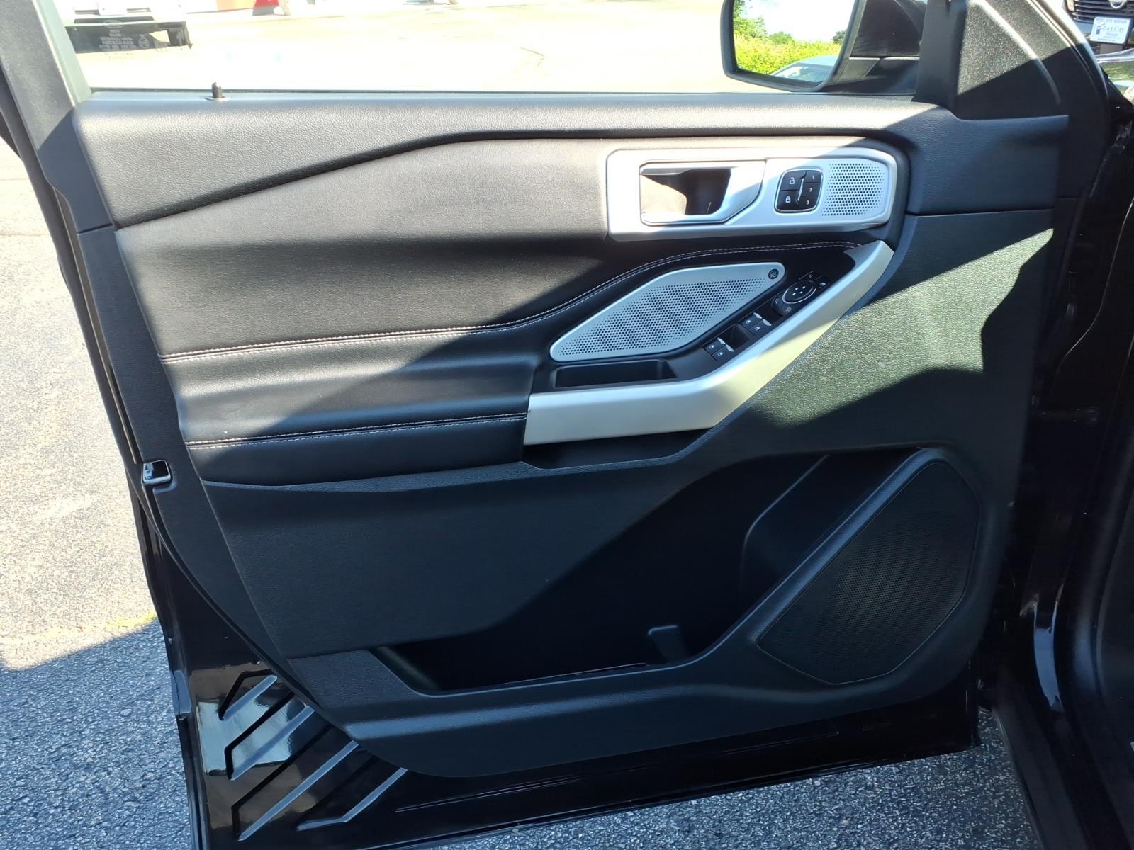 FordExplorer19