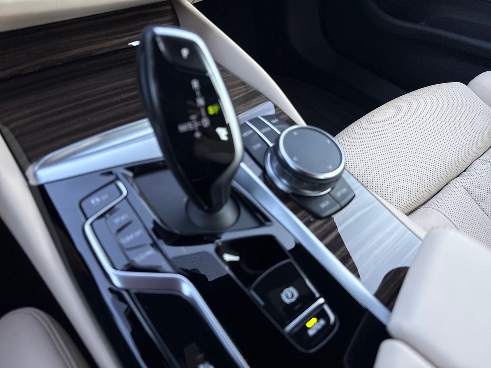 BMW5 Series19