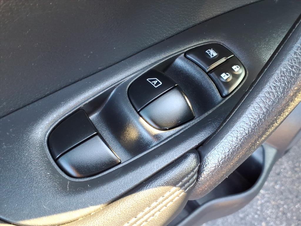 NissanRogue19