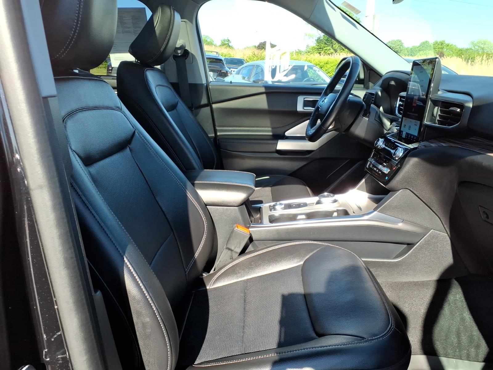 FordExplorer21