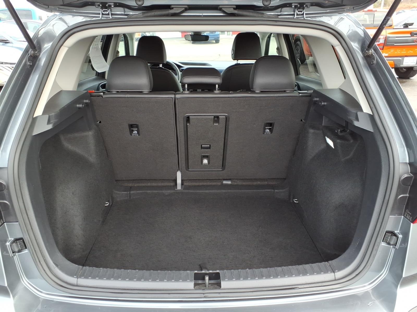 VolkswagenTaos24