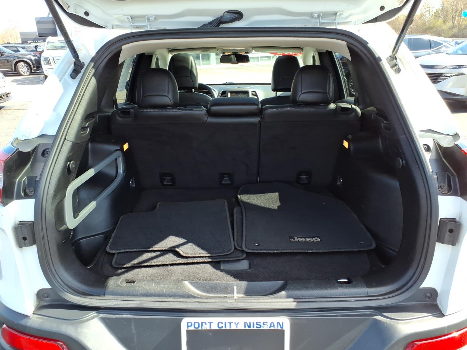 JeepCherokee25
