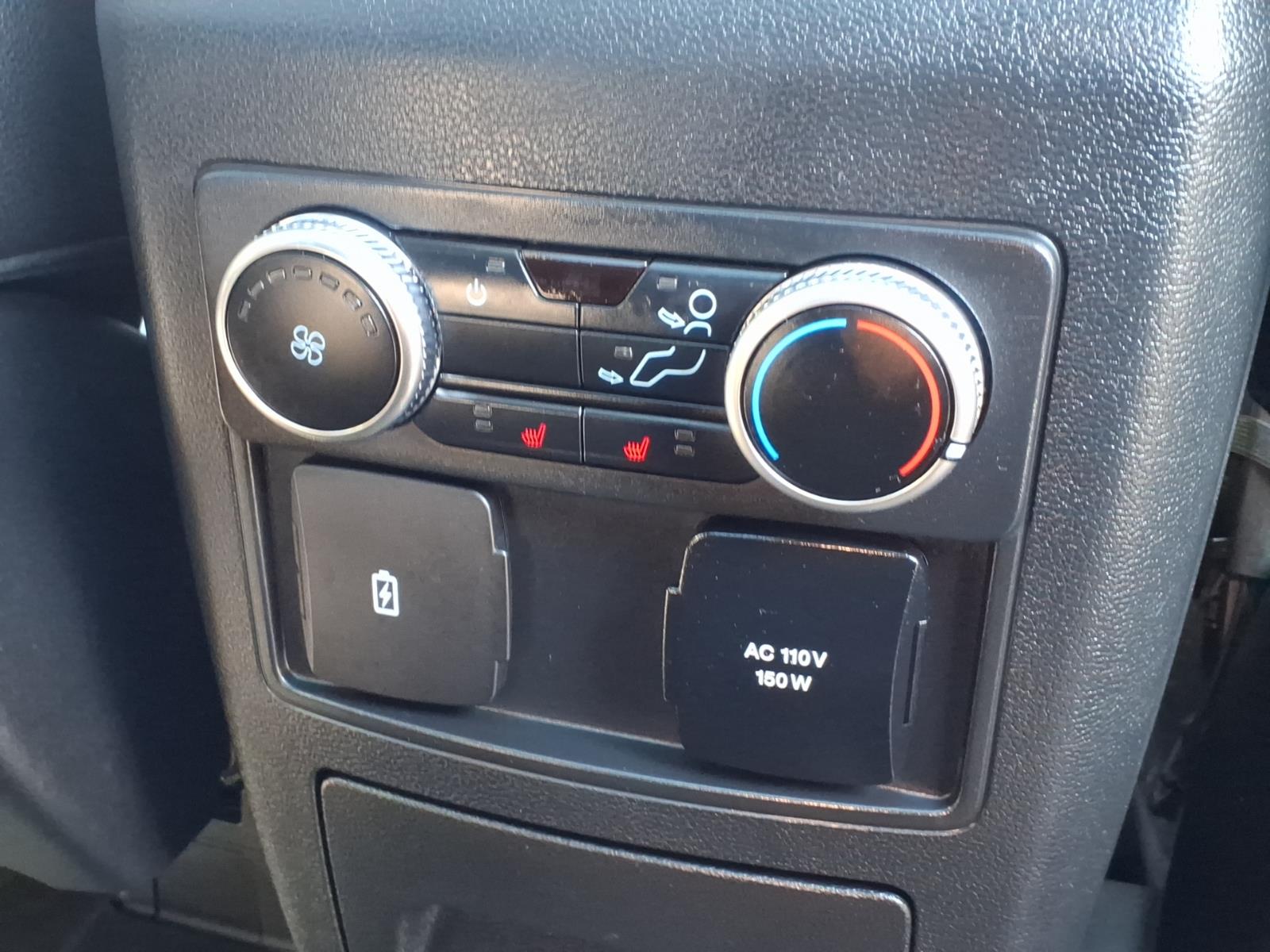 FordExplorer25