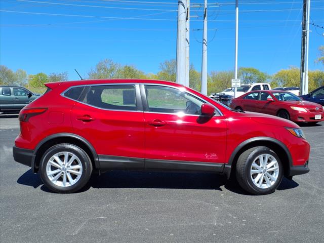 2017 Nissan Rogue Sport S
