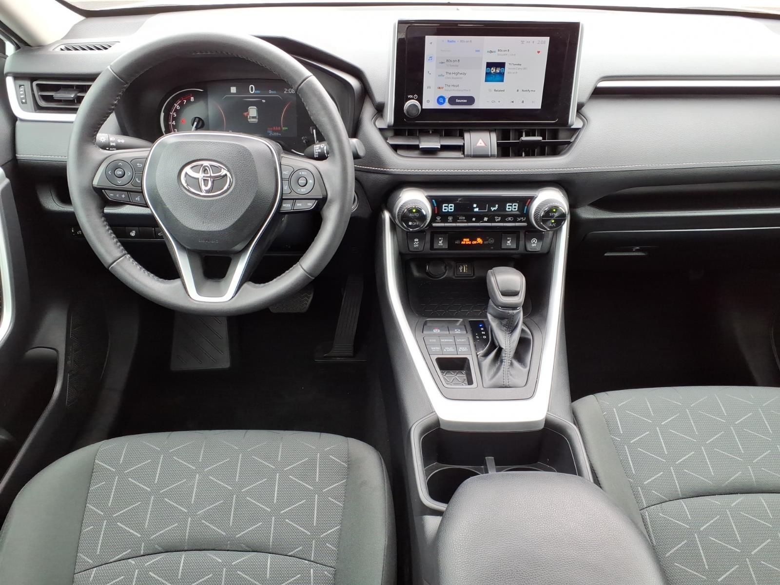 ToyotaRAV42